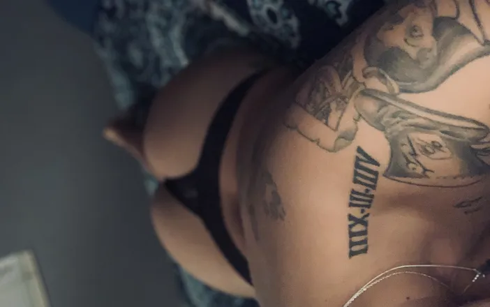 OnlyFans cuenta moozxo header 2