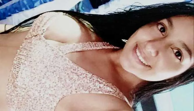 OnlyFans cuenta yari_montero header 2