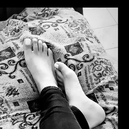 OnlyFans cuenta km.feet header 2