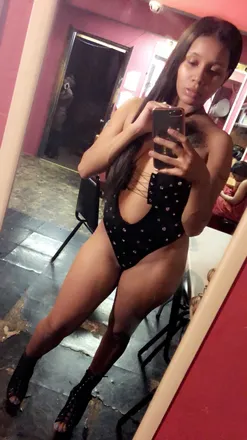 OnlyFans cuenta supafineredbae header 2