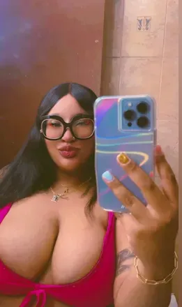 OnlyFans cuenta mommybx avatar 1