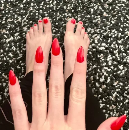 OnlyFans account  lindafeetbae avatar 1