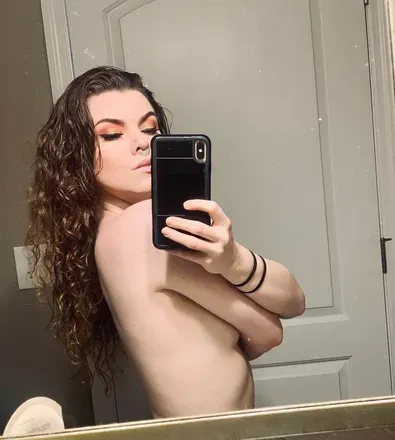 OnlyFans cuenta nyquil_panties avatar 1