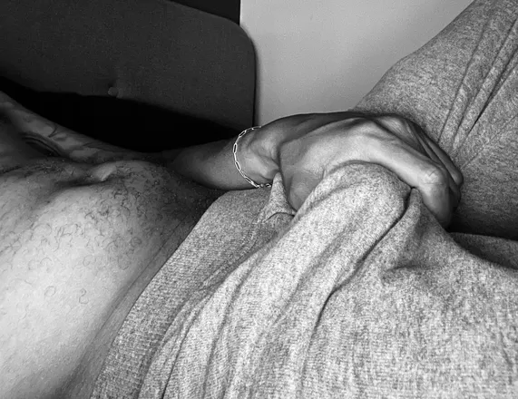 OnlyFans cuenta curveshiesty header 2