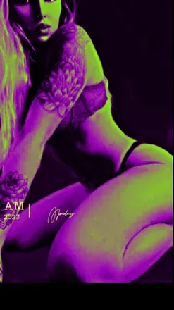 OnlyFans cuenta shenutts header 2