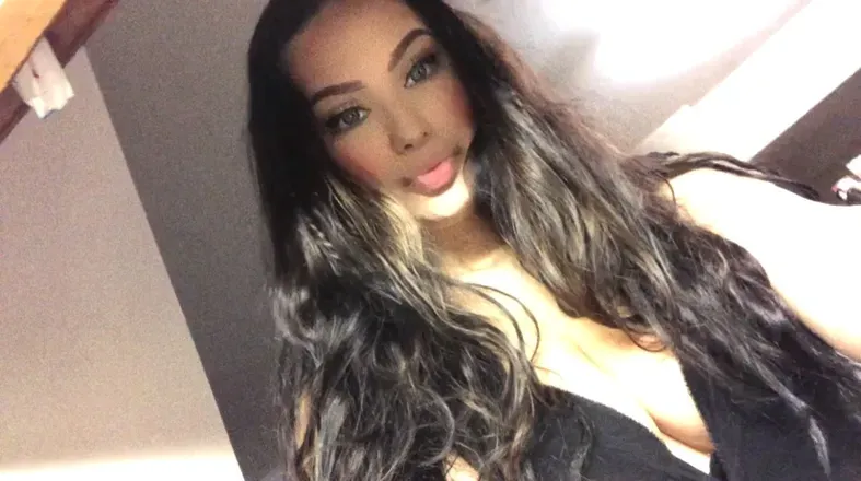 OnlyFans cuenta nessuhrenee avatar 1