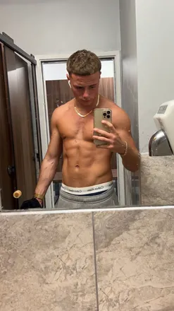 OnlyFans cuenta ryansnellings header 2