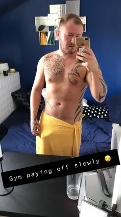 OnlyFans cuenta tat-manfree avatar 1