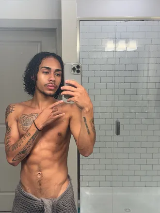 OnlyFans cuenta happytreesh header 2