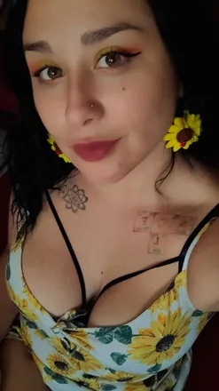 OnlyFans account  bebesuqui_b header 2