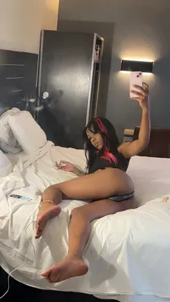 OnlyFans account  misspoppins avatar 1