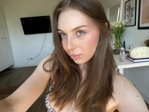 OnlyFans of moon_less