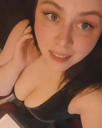 OnlyFans account  msshynie avatar 1