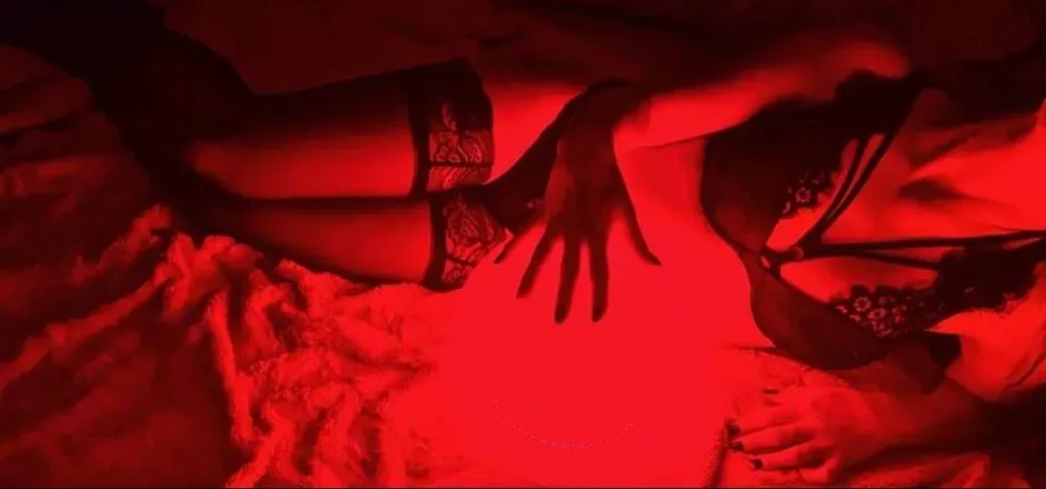 OnlyFans account  sofiavictoriax header 2
