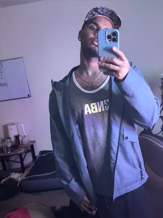 OnlyFans account  moneyvibesonly avatar 1