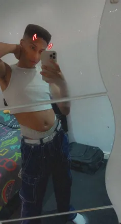 OnlyFans cuenta twinkmickey header 2