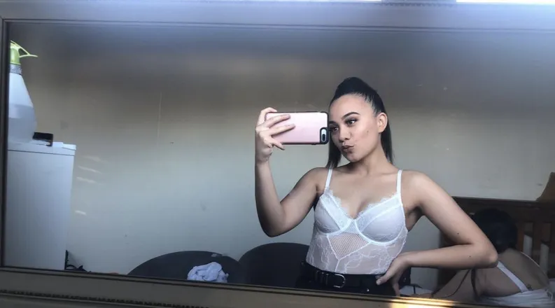 OnlyFans cuenta teatahari.a header 2