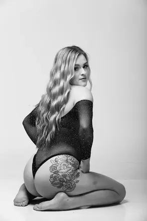 OnlyFans cuenta ravenrose65 avatar 1