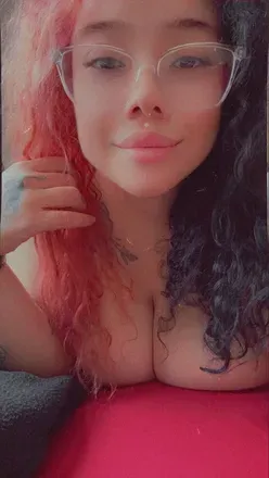 OnlyFans cuenta p3achyyprinc3ss25 avatar 1