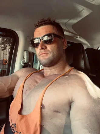 OnlyFans cuenta awholeheapofmeat header 2