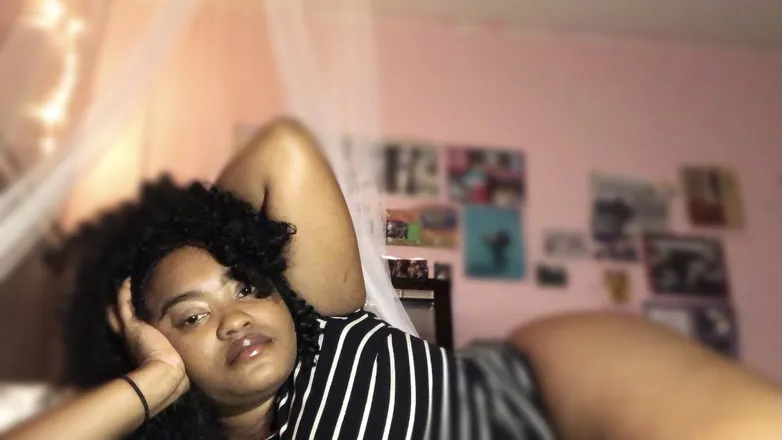 OnlyFans cuenta carmellov header 2