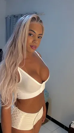 OnlyFans of sarahlins