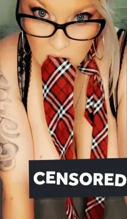 OnlyFans cuenta oceaneyez header 2