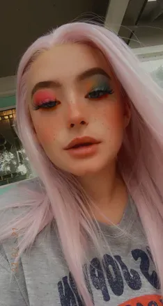 OnlyFans cuenta smoking_queen420 header 2