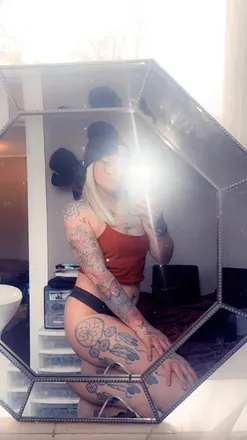 OnlyFans cuenta mbenz95 avatar 1