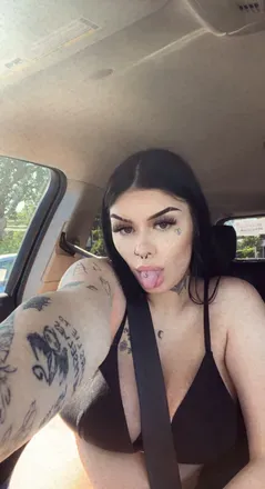 OnlyFans cuenta honeybaby2022 header 2