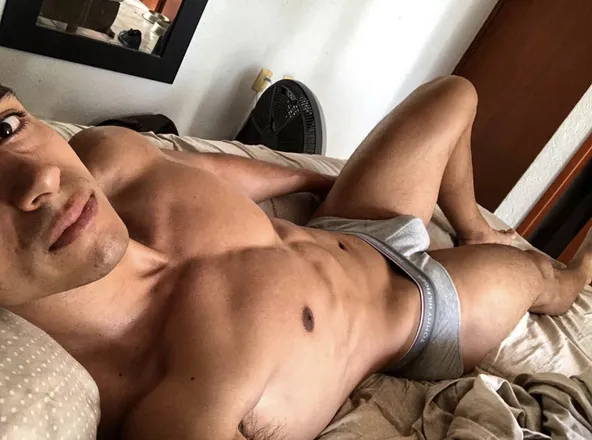 OnlyFans cuenta only_alex_fans header 2