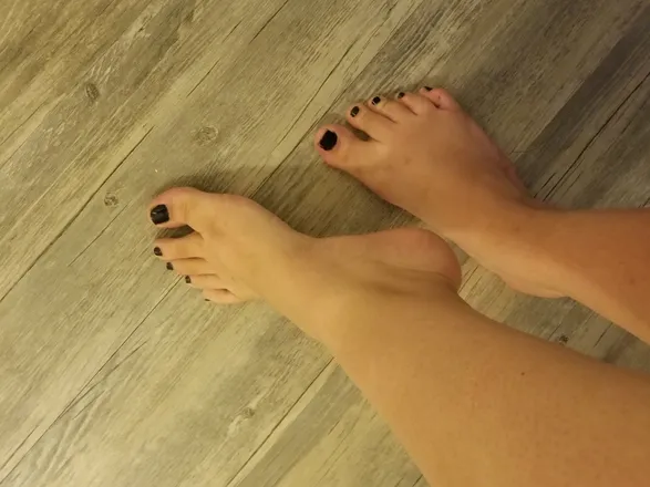 OnlyFans cuenta prettytoesfyp header 2