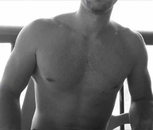 OnlyFans cuenta julio_versertti header 2