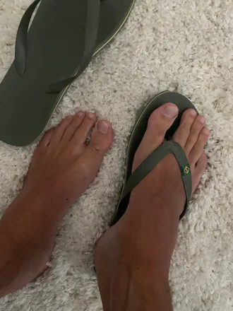 OnlyFans cuenta feetguyyy header 2