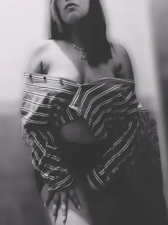 OnlyFans cuenta mlendezreni avatar 1