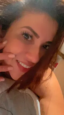 OnlyFans account  anailes avatar 1