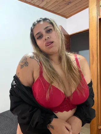 OnlyFans account  micasolares avatar 1