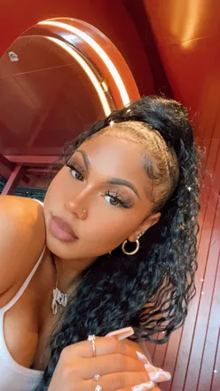 OnlyFans cuenta prettygirlicy header 2