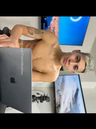 OnlyFans cuenta rochitox header 2