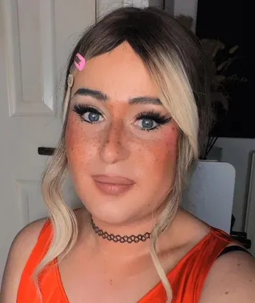 OnlyFans account  sashakinguk avatar 1