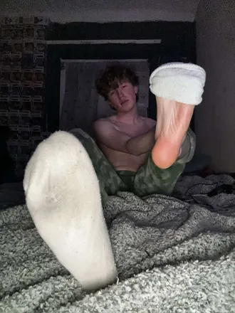 OnlyFans account  roberttwinkfeet header 2