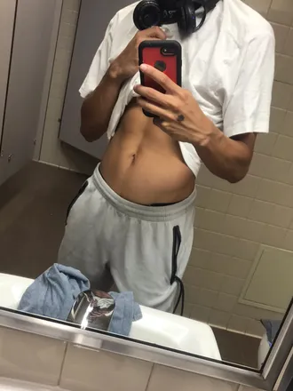 OnlyFans cuenta h_chang19 header 2