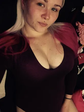 OnlyFans cuenta scarlettr94 header 2