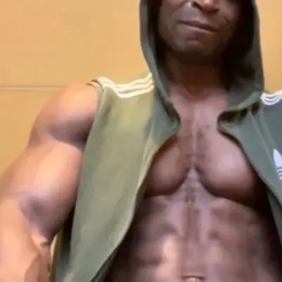 OnlyFans of blackbulllondon