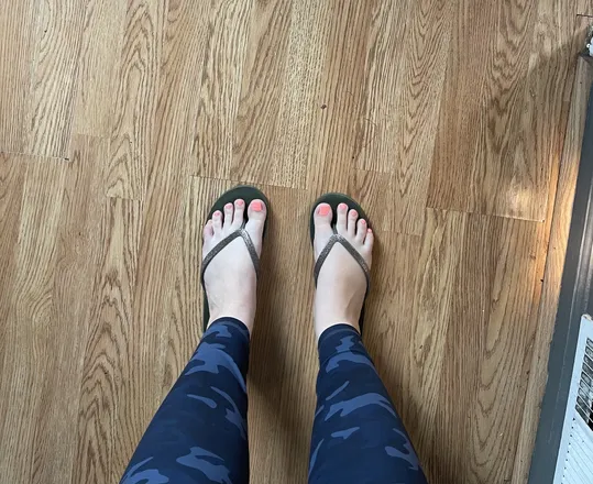 OnlyFans cuenta decadenfeet23 header 2