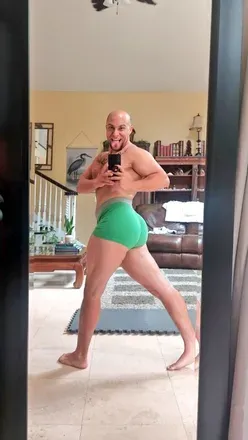 OnlyFans account  eli_hunter88 avatar 1