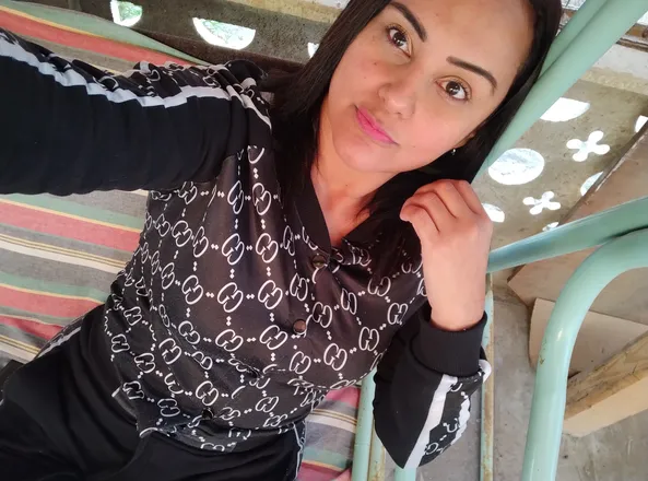 OnlyFans cuenta vickylenis header 2