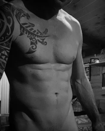 OnlyFans cuenta saltycrew1040 header 2