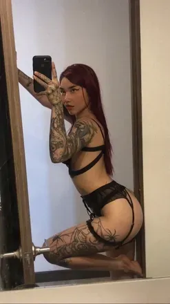 OnlyFans cuenta red_m00n avatar 1