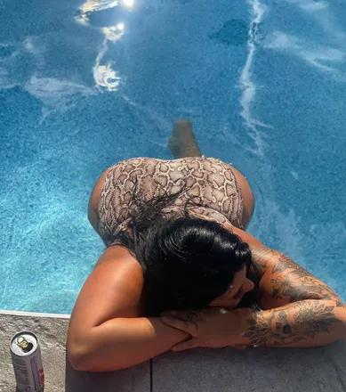 OnlyFans cuenta bellabella82 header 2